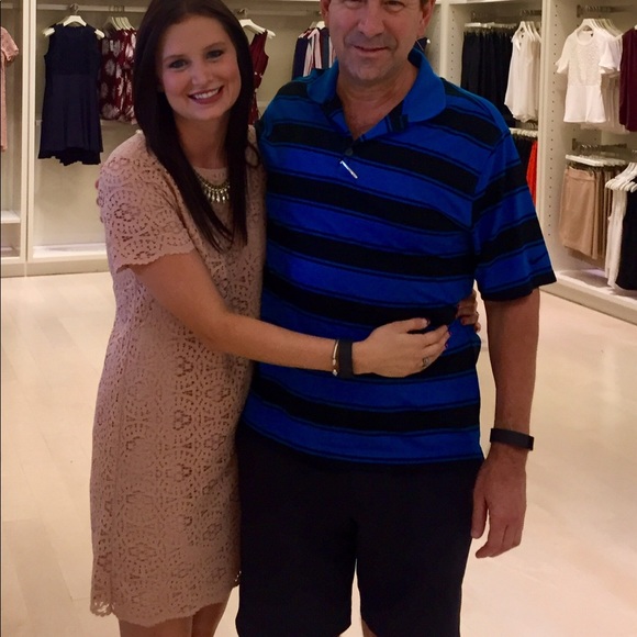 Ann Taylor size 4 pink lace shift dress. - Picture 2 of 2